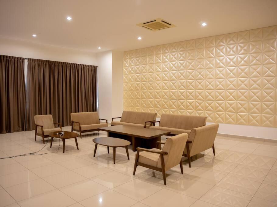 Apartment Twin Galaxy Ksl 6pax Cozy Netflix Johor Bahru