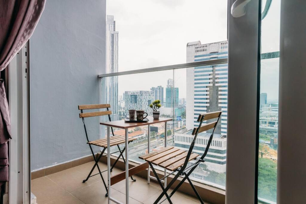 Twin Galaxy Ksl 6pax Cozy Netflix Pangsapuri